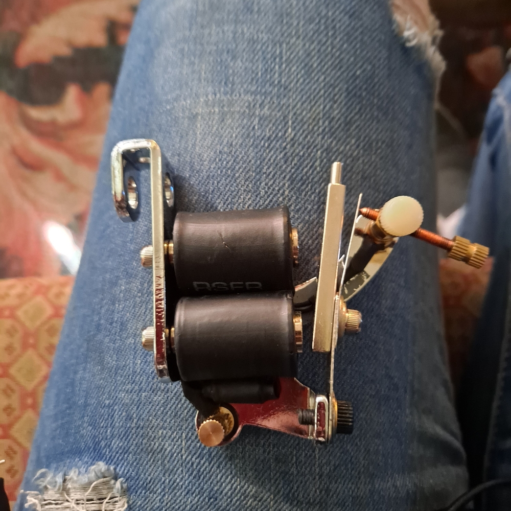 Professional Black and Silver Tattoo Machine